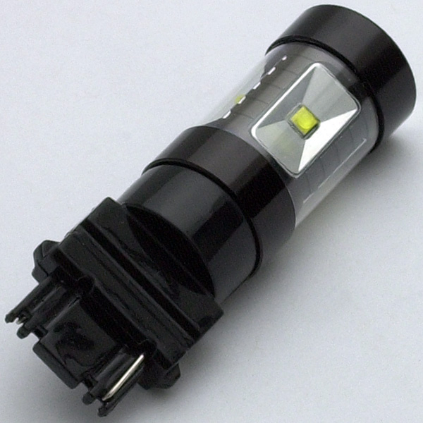 3156 WHITE - LED Turn Signal / Tail Light Bulbs - Single Contact - 12V (pair)
