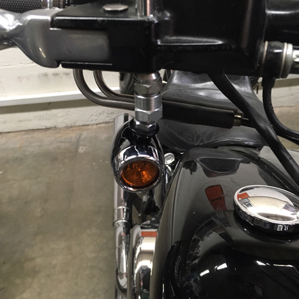 Turn Signal - Halogen - Front Harley Mirror Mount - 1